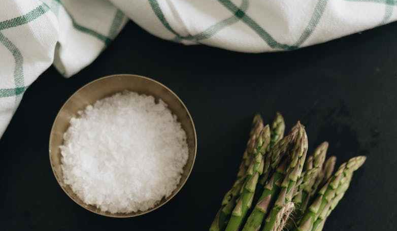 photo of bundle of asparagus